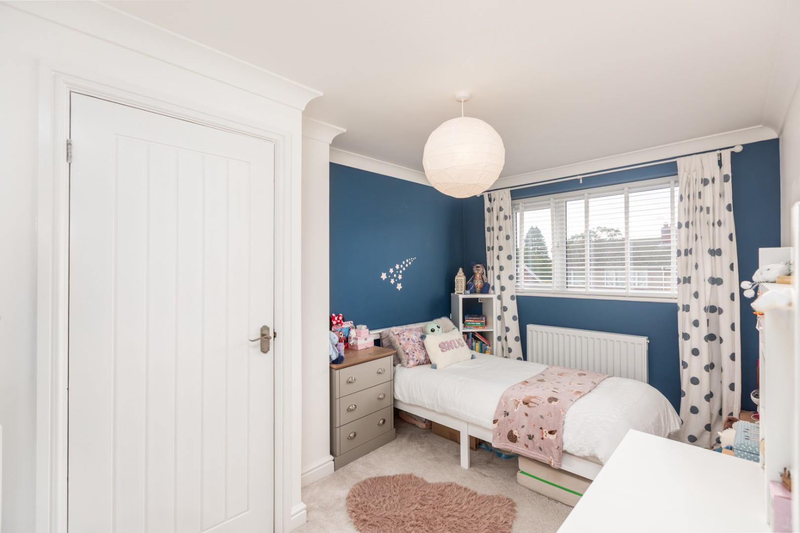 Croftfield Crescent, Newton, Swansea, SA3 4UL